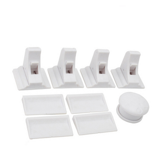 Set of 4 magnetic child locks with key