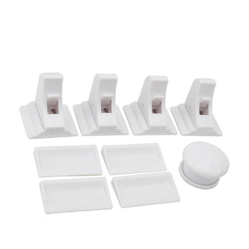 Set of 4 magnetic child locks with key