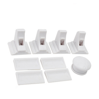 Set of 4 magnetic child locks with key