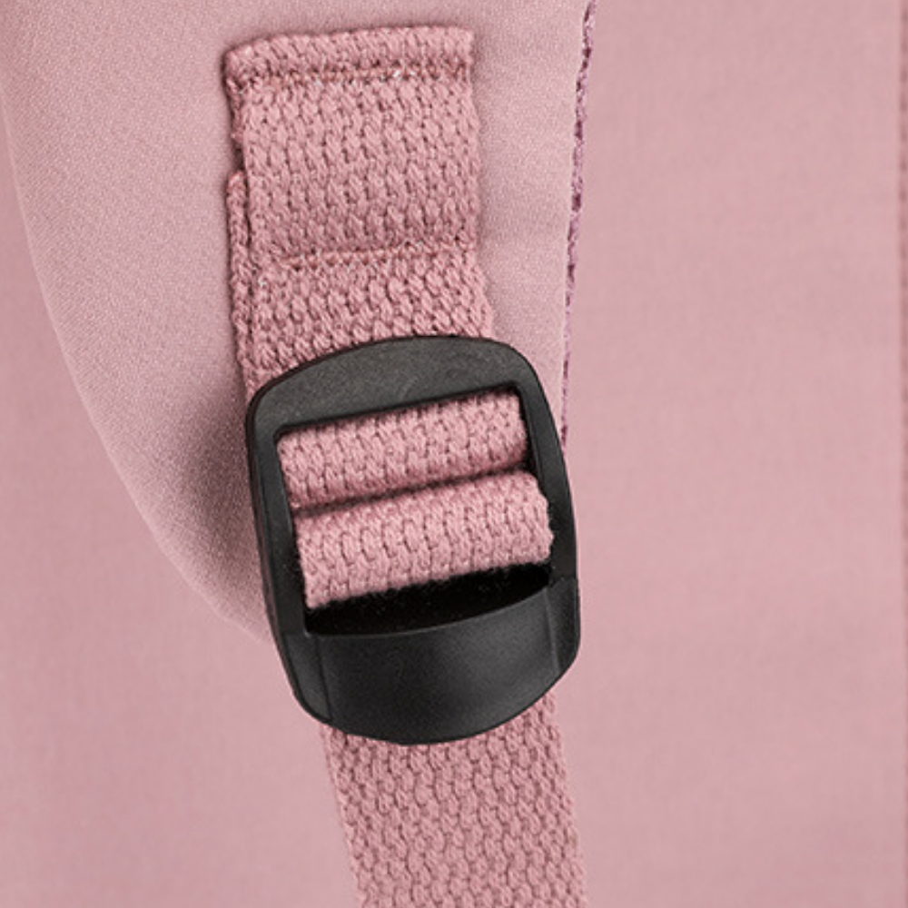 Kids laptop backpack detail