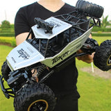 Remote Control Monster Truck – 4x4 Off-Road RC Vehicle with All-Terrain Tyres thumbnail 4