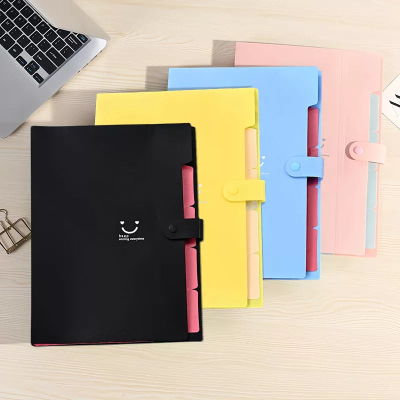 A4 file folder closure detail